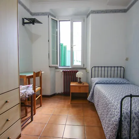 Luina 2* Στρέσα