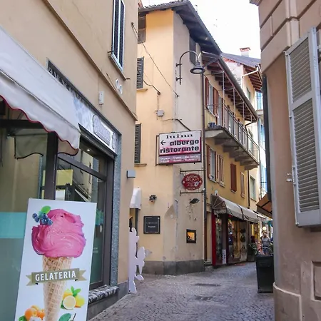 Ξενοδοχείο Luina 2*