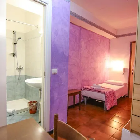 Luina Ξενοδοχείο 2*