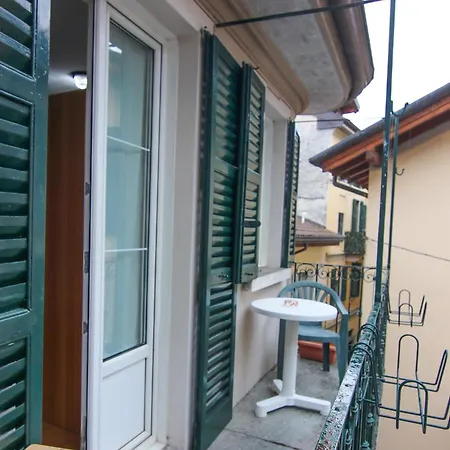 Luina 2* Στρέσα