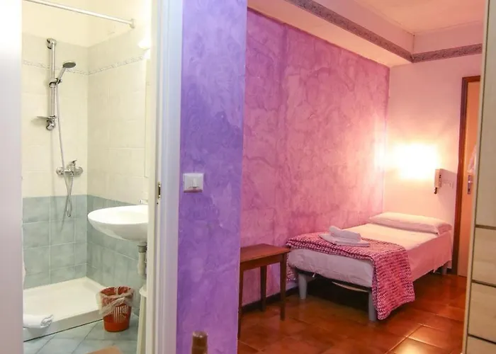 Luina Hotel 2*