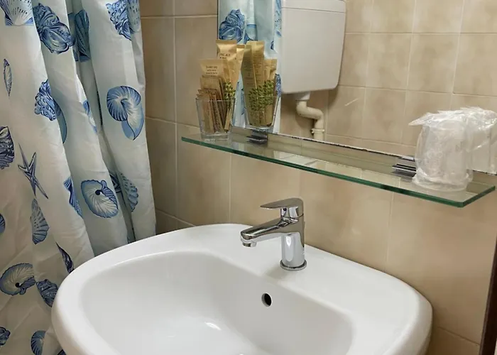 Otel Luina 2*